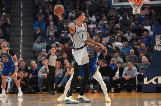 文班亚马狂砍41分18篮板 马刺大胜勇士创队史纪录